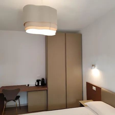 Πανσιόν Coclea Charme *