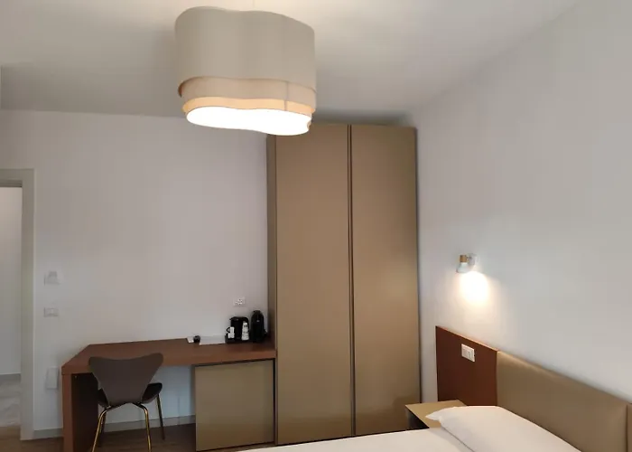 Πανσιόν Coclea Charme *